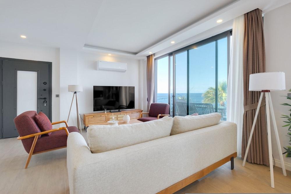 LUXURY WATERFRONT HOUSE 9 MIN TO YALIKAVAK MARINA — BODRUM — fotografie hotel nr. 14