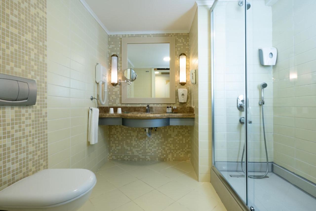 CRYSTAL ADMIRAL RESORT SUITES & SPA — SIDE — фотография отеля №2