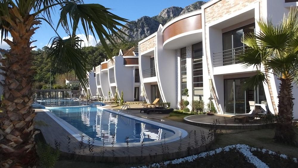 HANDE HOMES — KEMER