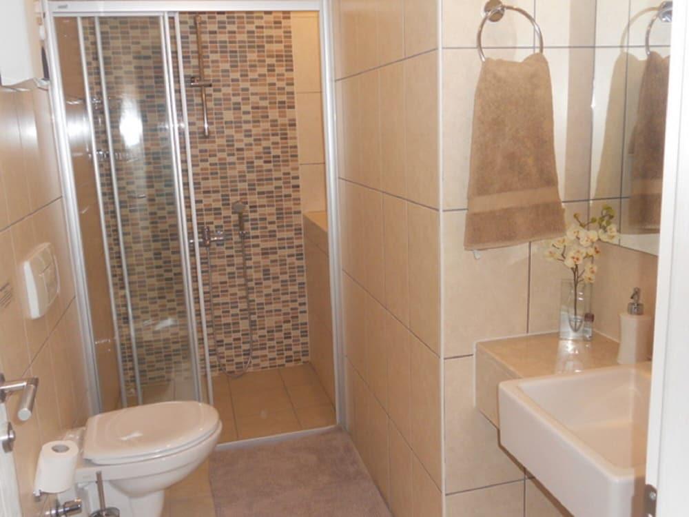 LUXURY 2 BED PRIVATE HOME CLOSE TO THE BEACH ON A SECURE COMMUNITY — SIDE — fotografie hotel nr. 9