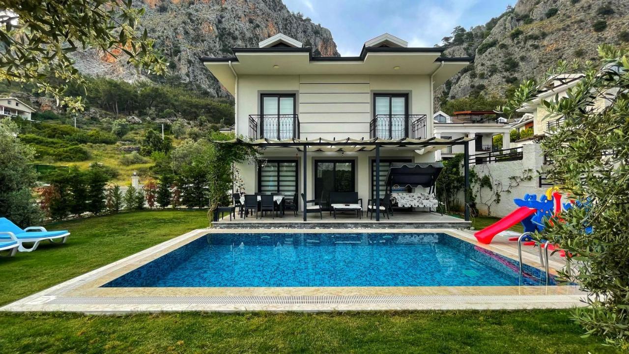 PRIVATE VILLA IN GOCEK VILLA PEREST — GOCEK