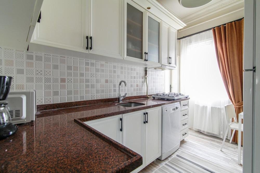 CHIC AND COZY FLAT NEAR ISTIKLAL STREET IN BEYOGLU — ISTANBUL — фотография отеля №4