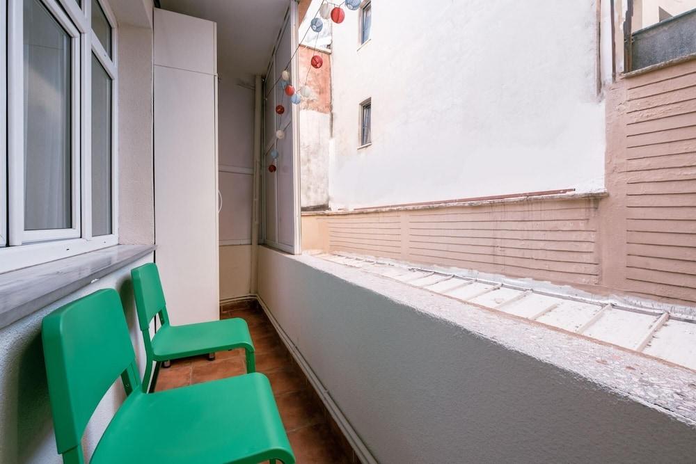 MODERN SPACIOUS FLAT W BALCONY 5 MIN TO TAKSIM — ISTANBUL — fotografie hotel nr. 12