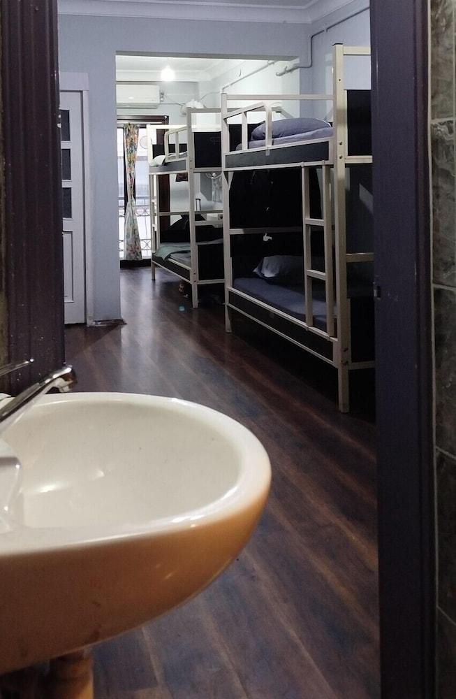 TAKSIM CITY HOSTEL (ADULTS ONLY) — ISTANBUL — фотография отеля №25