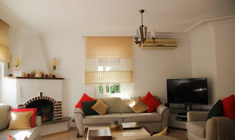 IMMACULATE 3-BED VILLA NEST DALYAN — DALYAN — фотография отеля №5