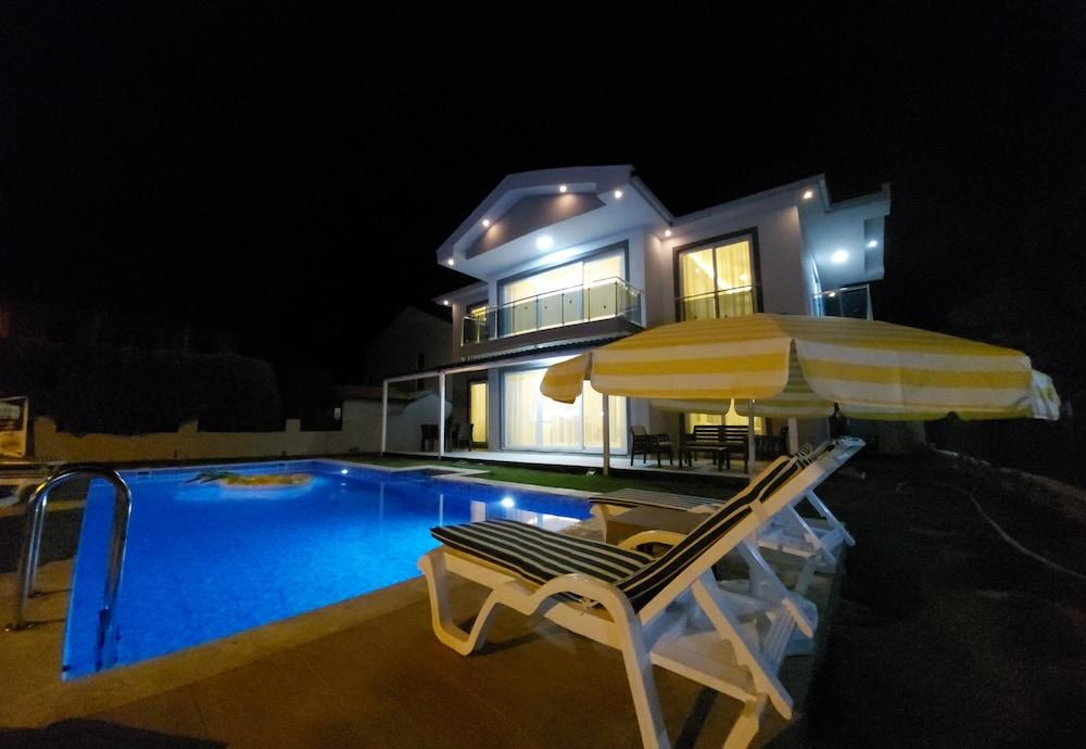 REMARKABLE 4-BED VILLA ANKA PRIVATE POOL — DALYAN — фотография отеля №6