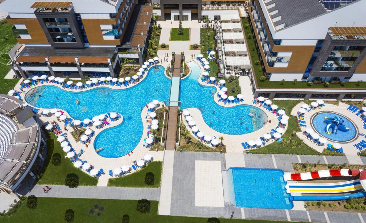 TERRACE ELITE RESORT — SIDE