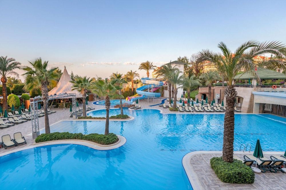 DOBEDAN BEACH RESORT COMFORT SIDE — SIDE — fotografie hotel nr. 28