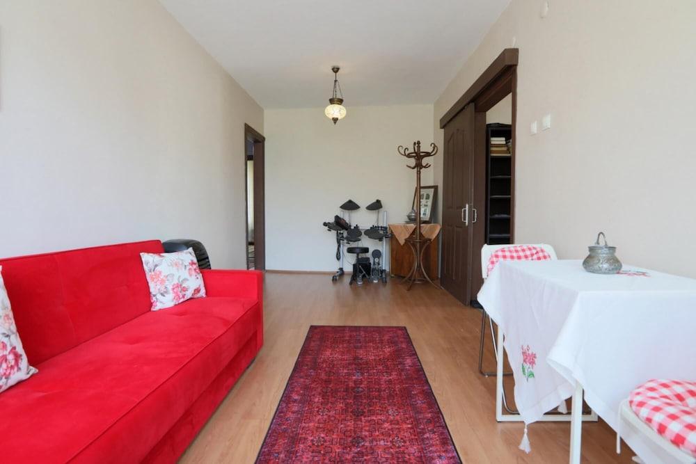 FLAT WITH TWO LIVING ROOMS AND BALCONY IN USKUDAR — ISTANBUL — fotografie hotel nr. 14
