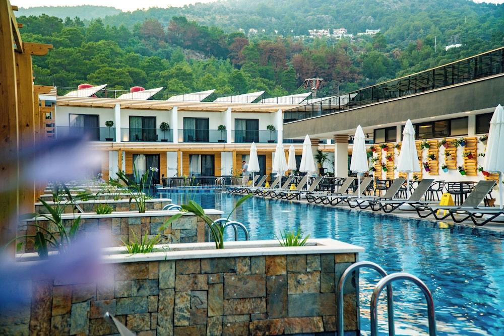 L HOTEL SARIGERME — SARIGERME — fotografie hotel nr. 8