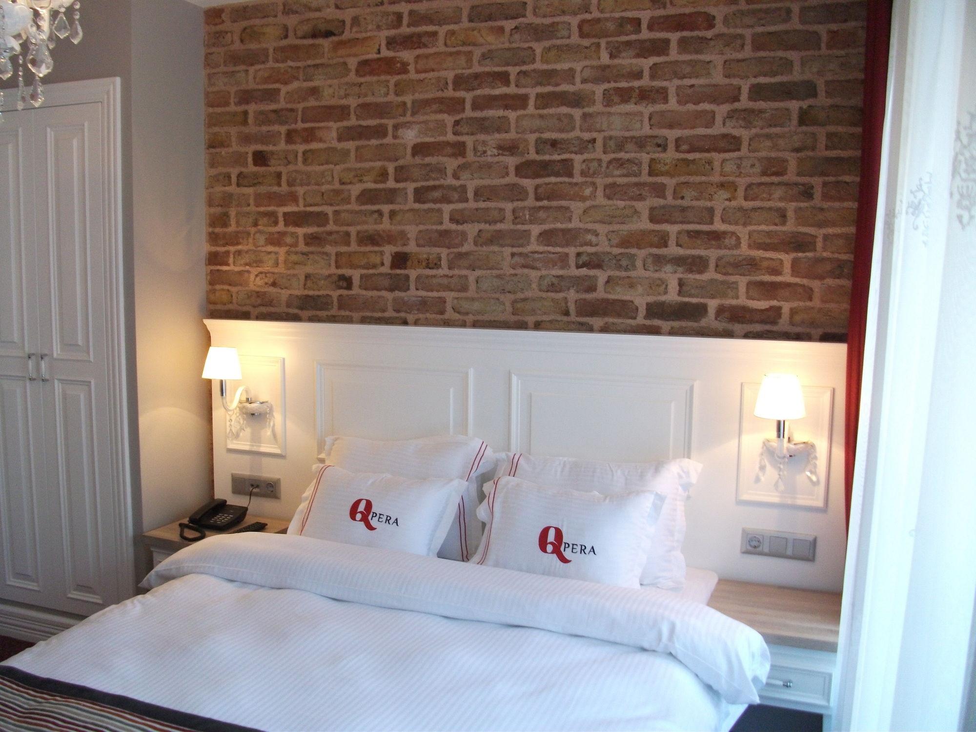 Q PERA HOTEL — ISTANBUL