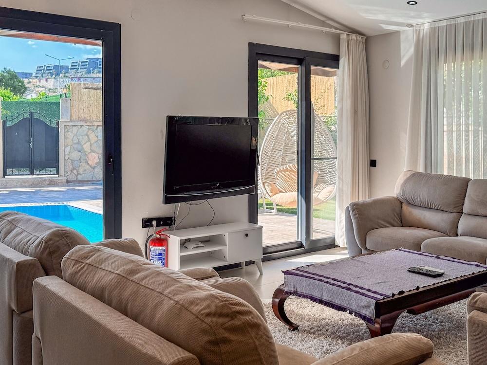 VILLA TALIA — KUSADASI — фотография отеля №24