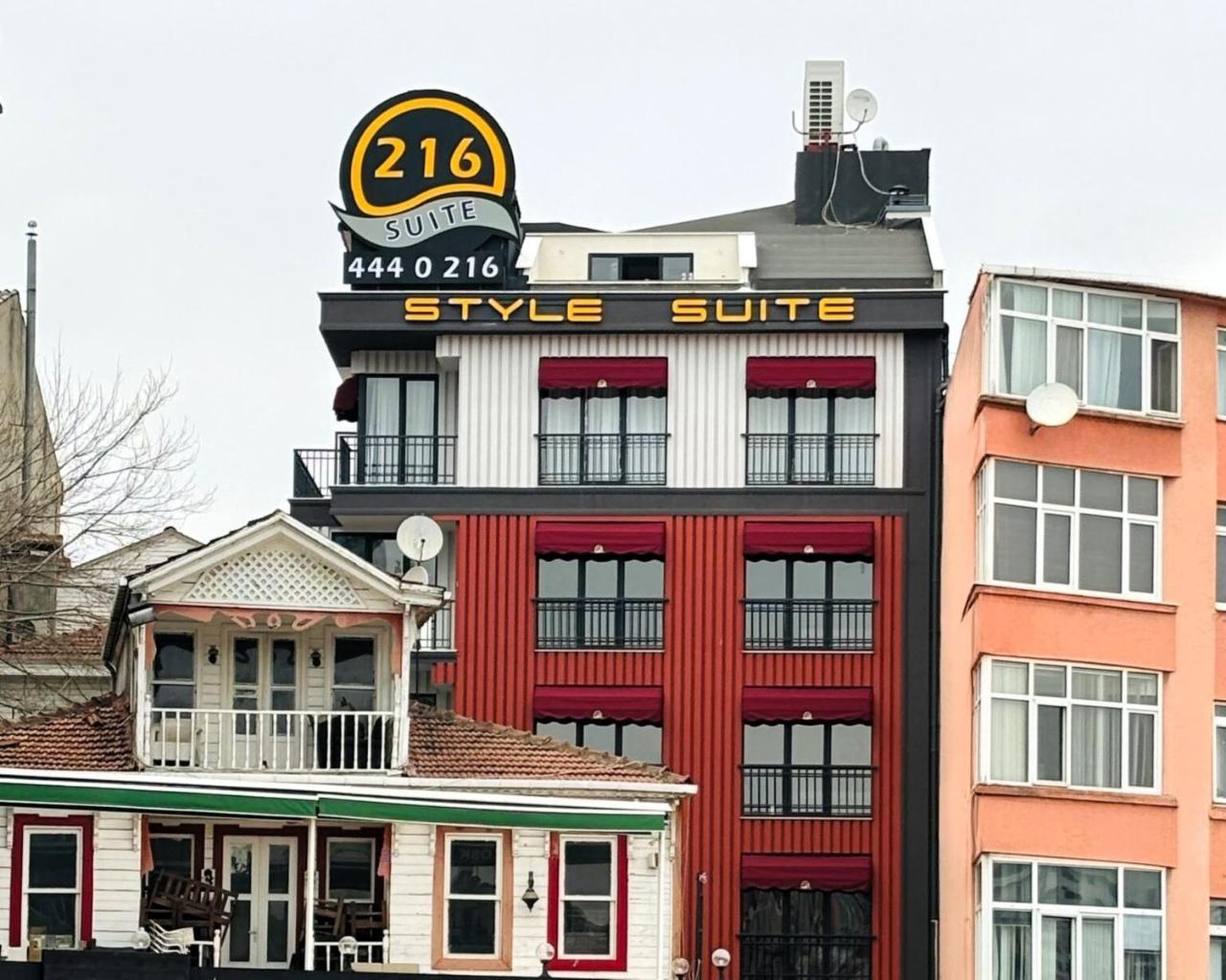 216 STYLE SUITE — ISTANBUL