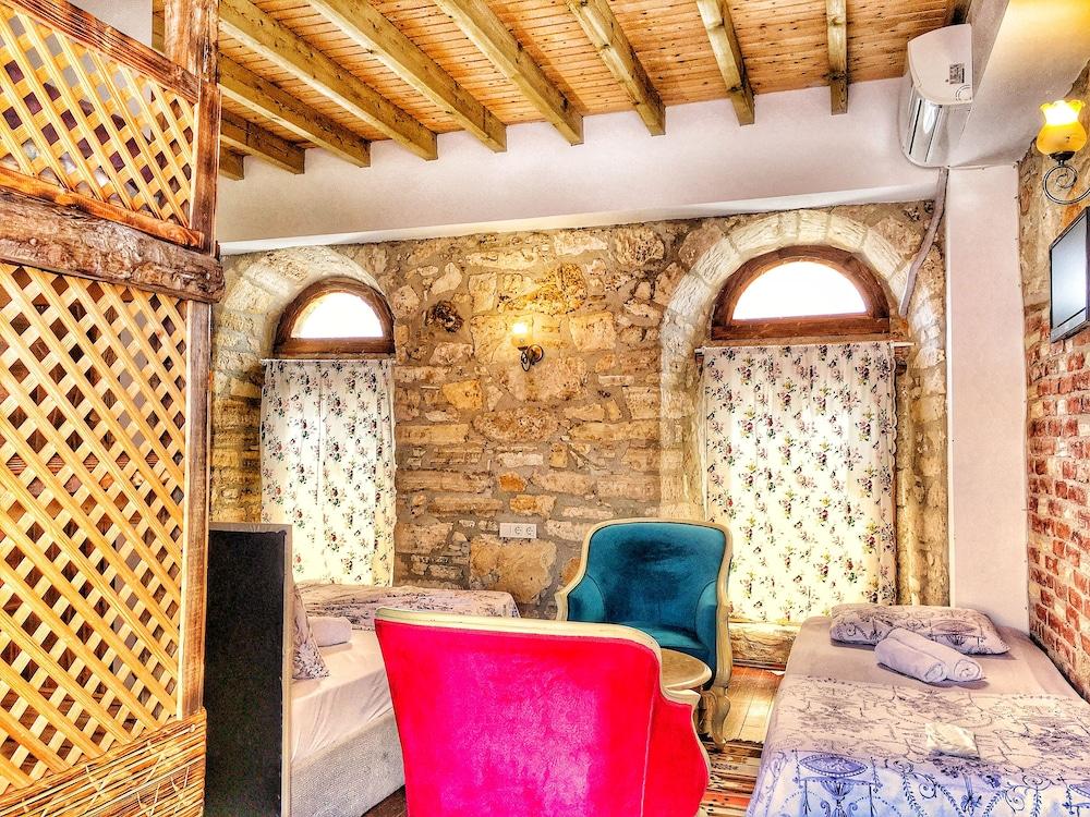 PARMIS BOUTIQUE HOUSE — CESME — fotografie hotel nr. 30