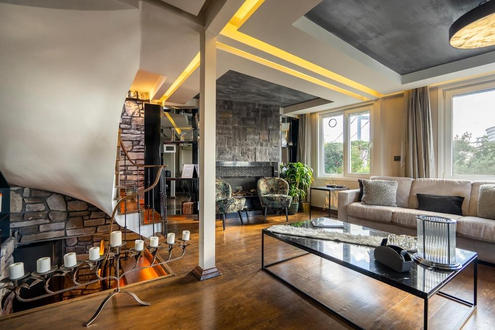 BOSPHORUS VIEW DUPLEX W TERRACE IN ORTAKOY — ISTANBUL — фотография отеля №7