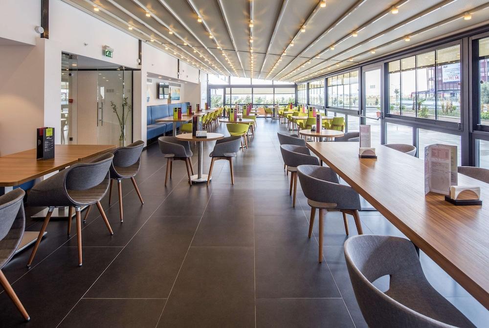 HAMPTON BY HILTON ISTANBUL KURTKOY — ISTANBUL — фотография отеля №26