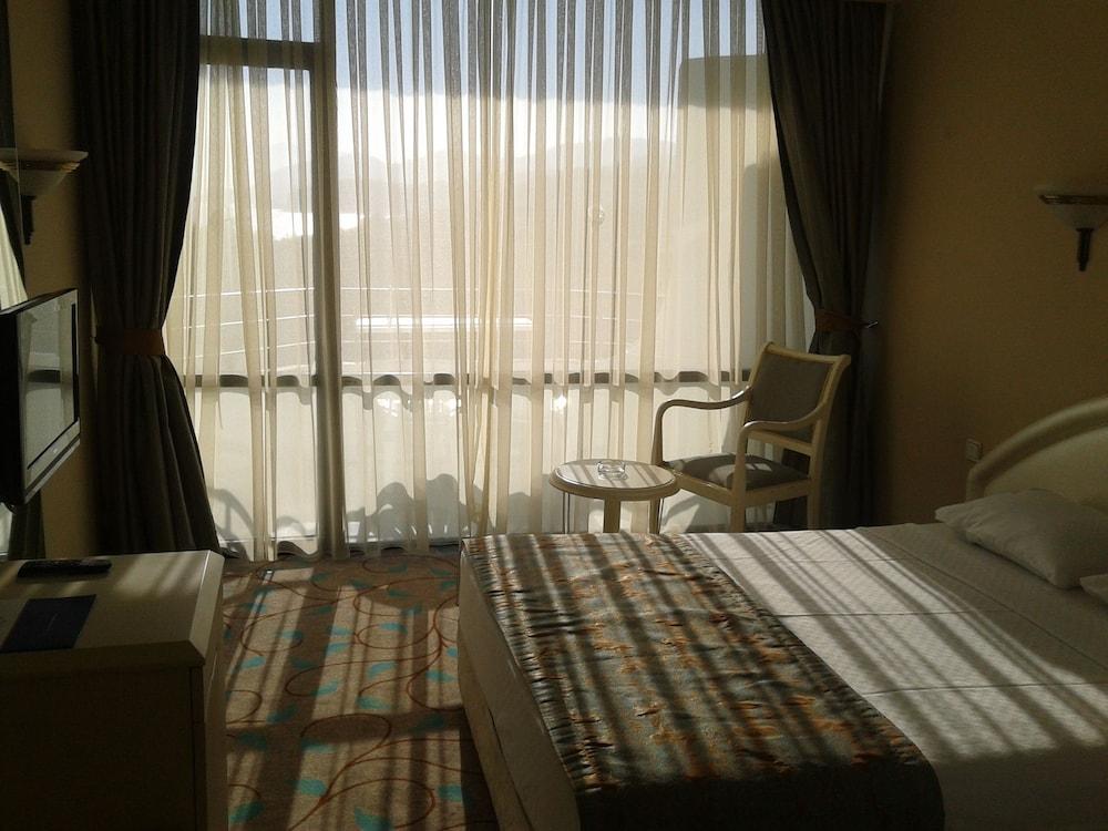 LARISSA PHASELIS PRINCESS HOTEL — TEKIROVA — фотография отеля №2
