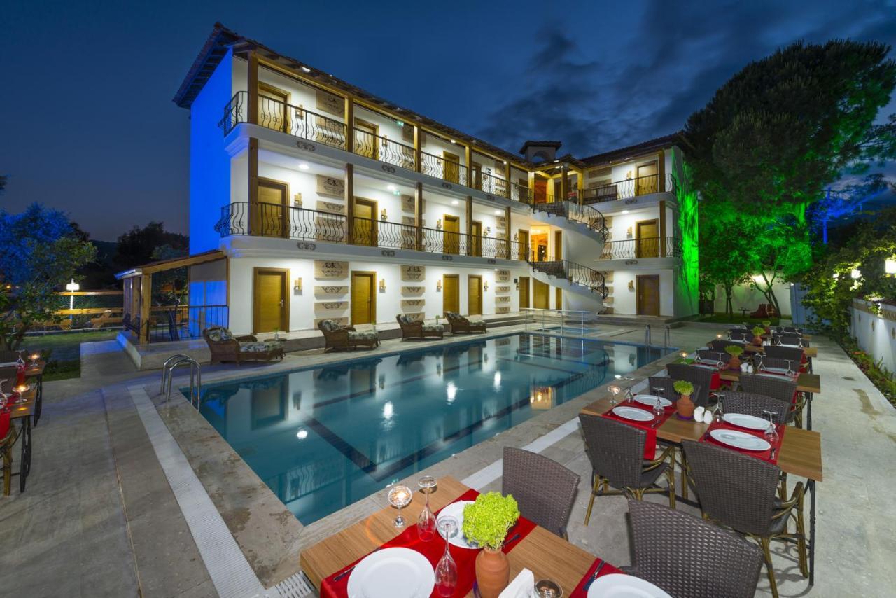 AMORE HOTEL — TEKIROVA