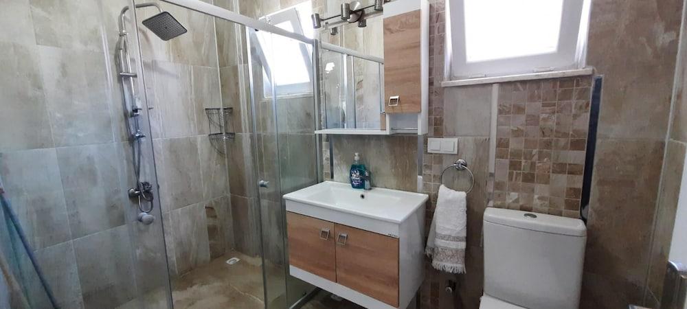 BEAUTIFUL 4-BED VILLA BERIL WITH PRIVATE POOL — DALYAN — фотография отеля №8