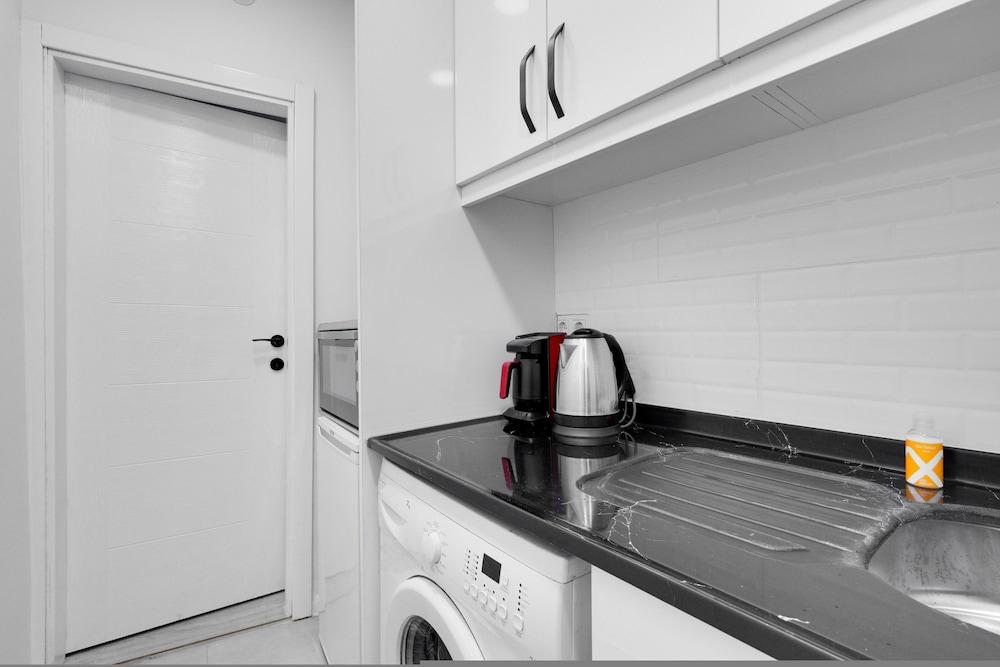 COZY FLAT 10 MIN TO MARMARAY AND USKUDAR COAST — ISTANBUL — fotografie hotel nr. 12