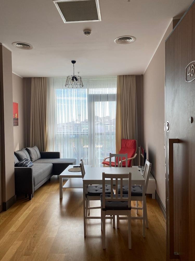 DELUXE 11 UNIT FOR RENT IN CENTRE OF ISTANBUL — ISTANBUL