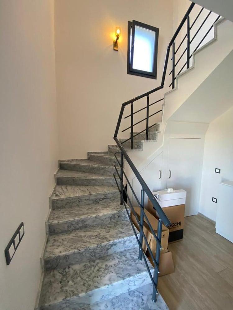 IMMACULATE 4-BED VILLA IN DALYAN — DALYAN — фотография отеля №16