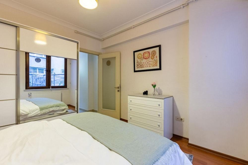 COZY FLAT NEAR NISANTASI AND TRENDY ATTRACTIONS — ISTANBUL — фотография отеля №16
