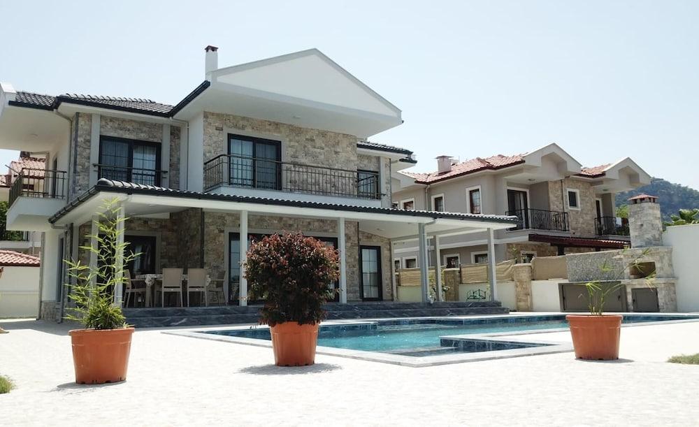 STUNNING 4-BED VILLA GREY 4 BEDROOMS PRIVATE POOL — DALYAN — фотография отеля №15