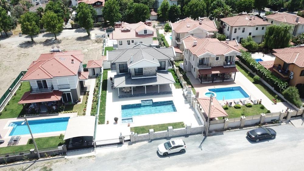 STUNNING 4-BED VILLA GREY 4 BEDROOMS PRIVATE POOL — DALYAN — фотография отеля №18