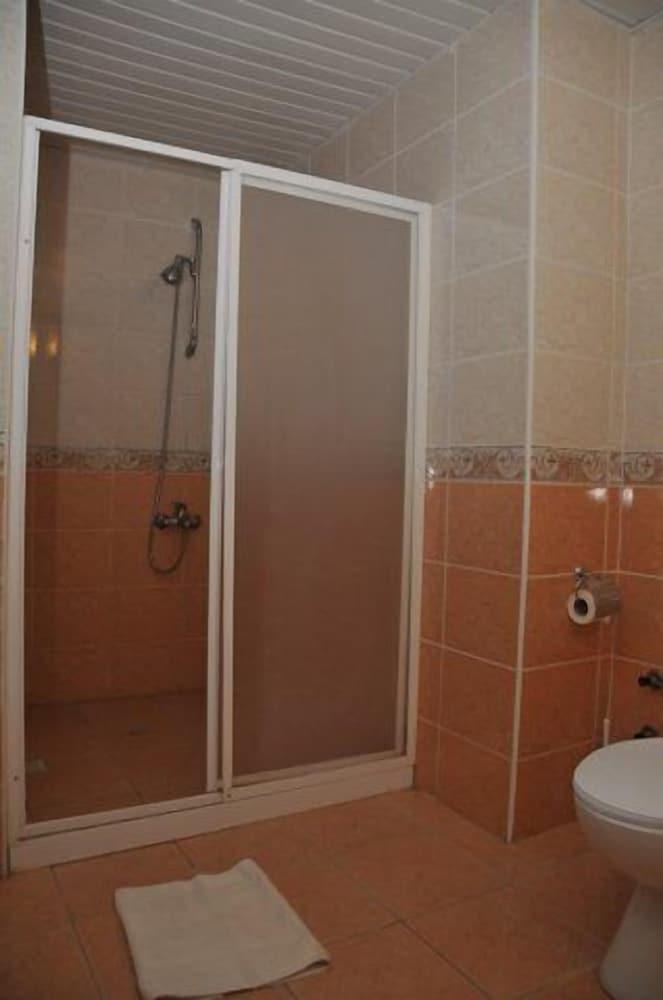 INSIDE HOTEL — SIDE — fotografie hotel nr. 14