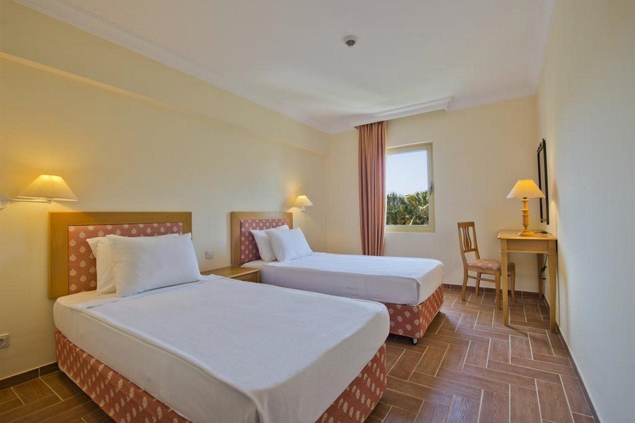 KENTIA APART HOTEL — SIDE — фотография отеля №2