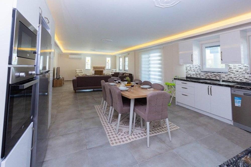 CAPTIVATING 6-BED VILLA HANIMELI DALYAN — DALYAN — фотография отеля №16