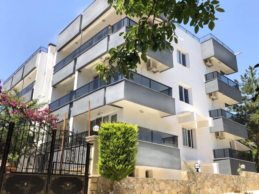 HERMES HOTEL OZDERE — OZDERE