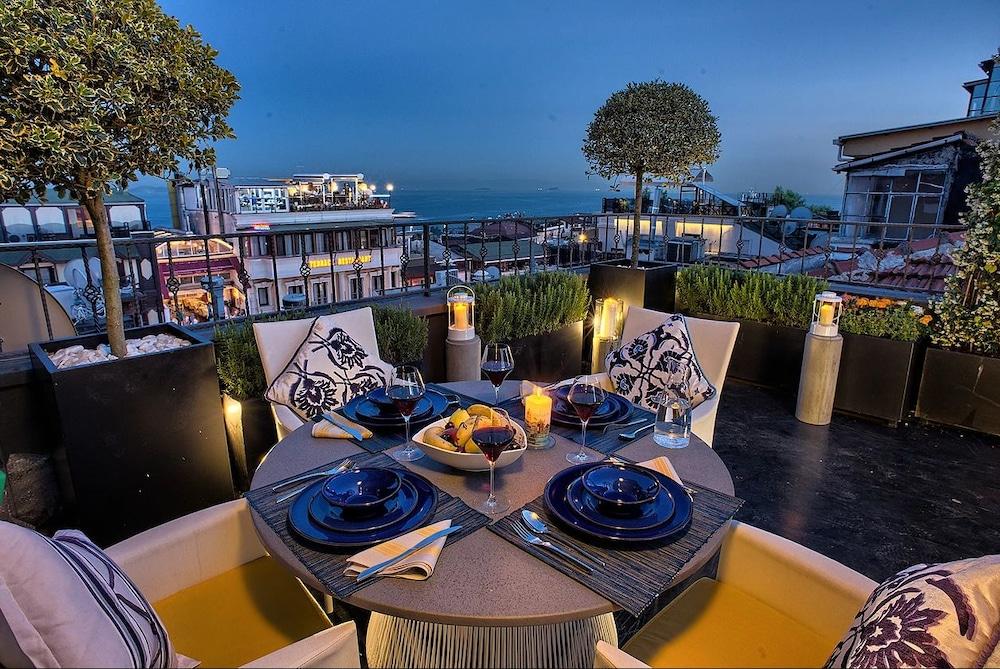 ISTANBUL IRINI SEAVIEW HOUSE — ISTANBUL