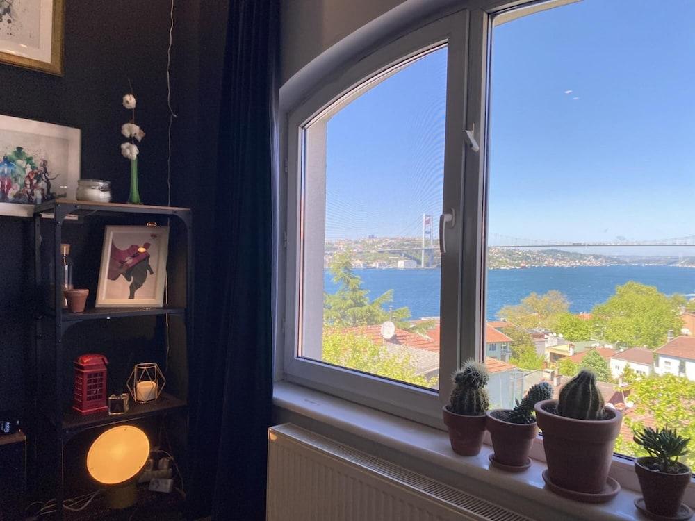 FLAT WITH BOSPHORUS VIEW AND BACKYARD IN USKUDAR — ISTANBUL — фотография отеля №7