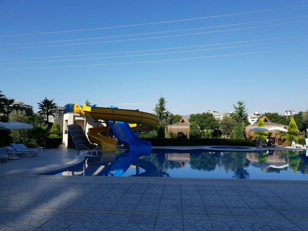 CROWN CITY — AVSALLAR — fotografie hotel nr. 10