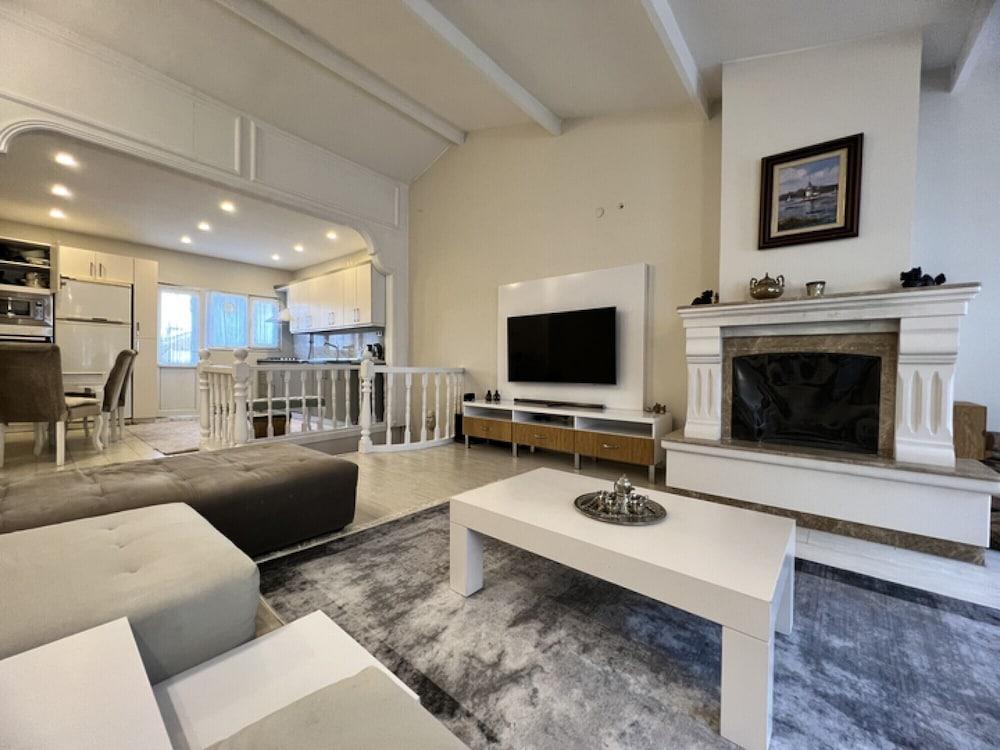 SLEEK FLAT CLOSE TO OSMANBEY METRO STATION — ISTANBUL — fotografie hotel nr. 3