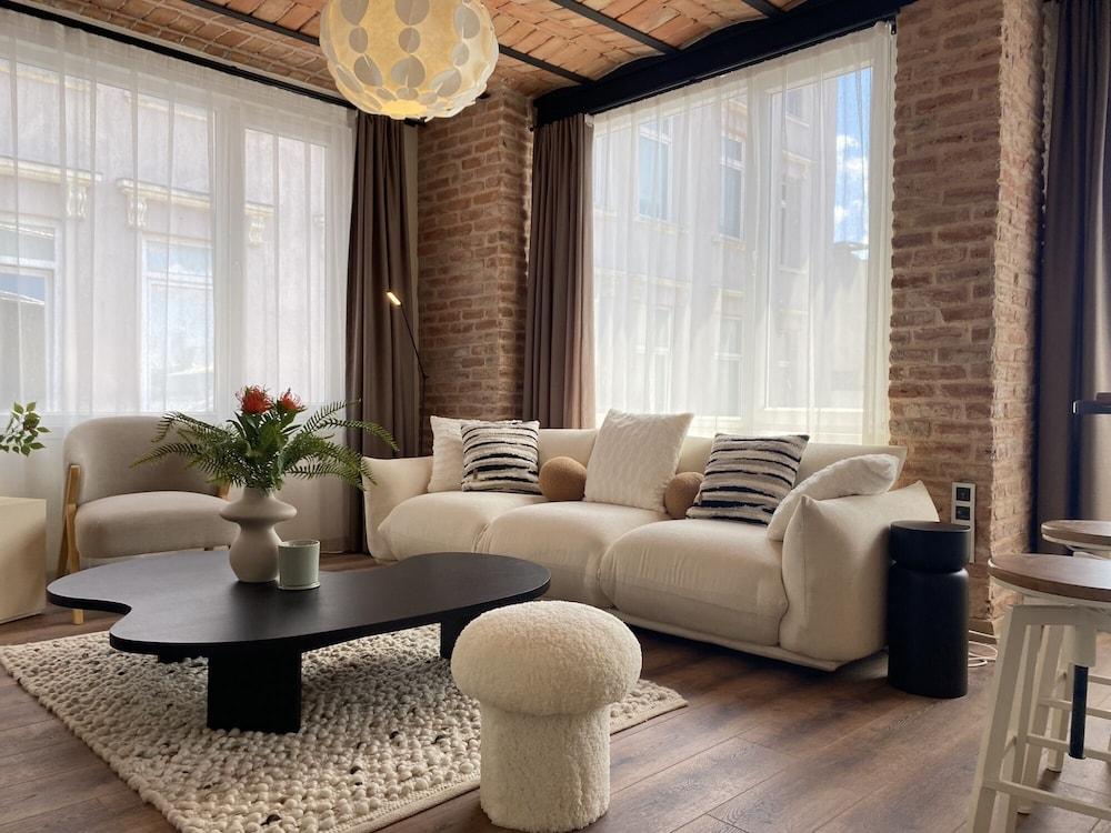 FLAT W CITY VIEW NEAR GALATA TOWER IN ISTIKLAL AVE — ISTANBUL — фотография отеля №20