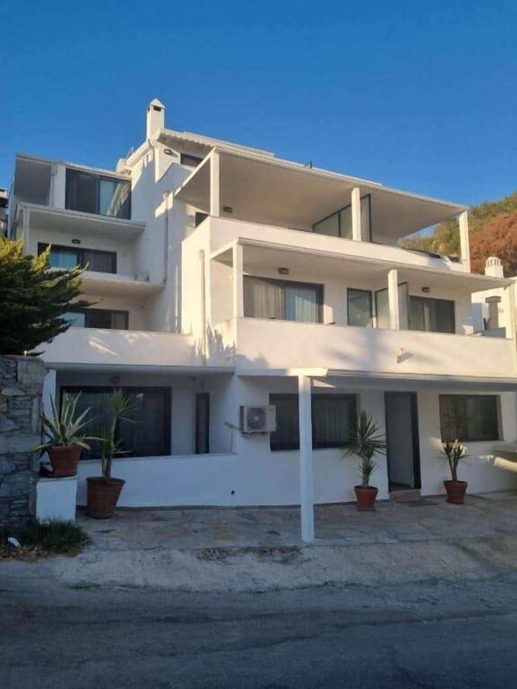 ILYA APART 2 — BODRUM