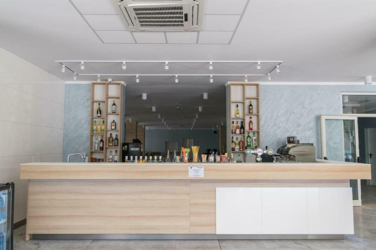CINEMA HOTEL — PRIMORSKO — fotografie hotel nr. 14