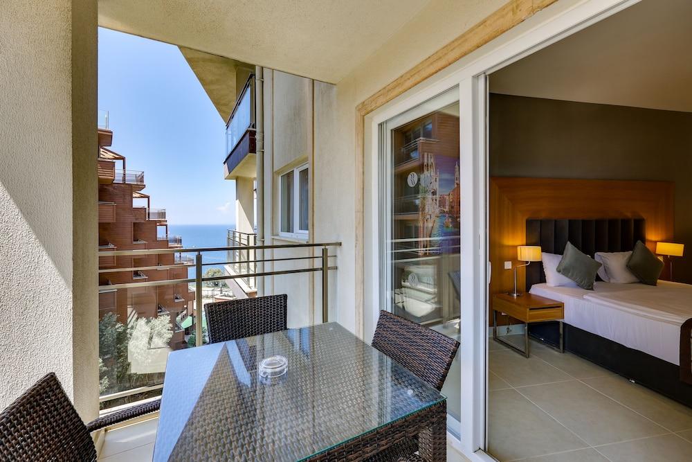 RAMADA HOTEL & SUITES BY WYNDHAM KUSADASI — KUSADASI — fotografie hotel nr. 18