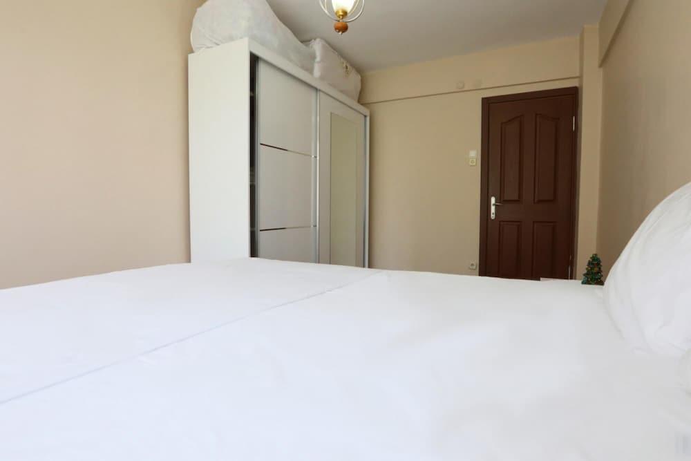 FLAT WITH TWO LIVING ROOMS AND BALCONY IN USKUDAR — ISTANBUL — fotografie hotel nr. 21