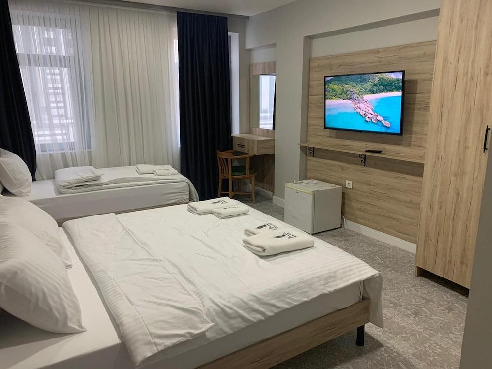 TAKSIM GALATIST HOTEL — ISTANBUL
