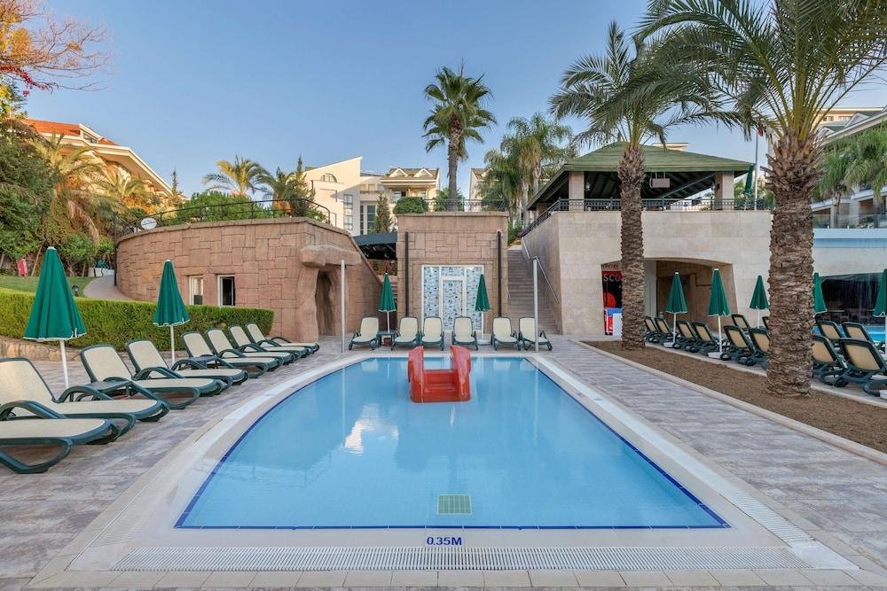 DOBEDAN BEACH RESORT COMFORT SIDE — SIDE — fotografie hotel nr. 32