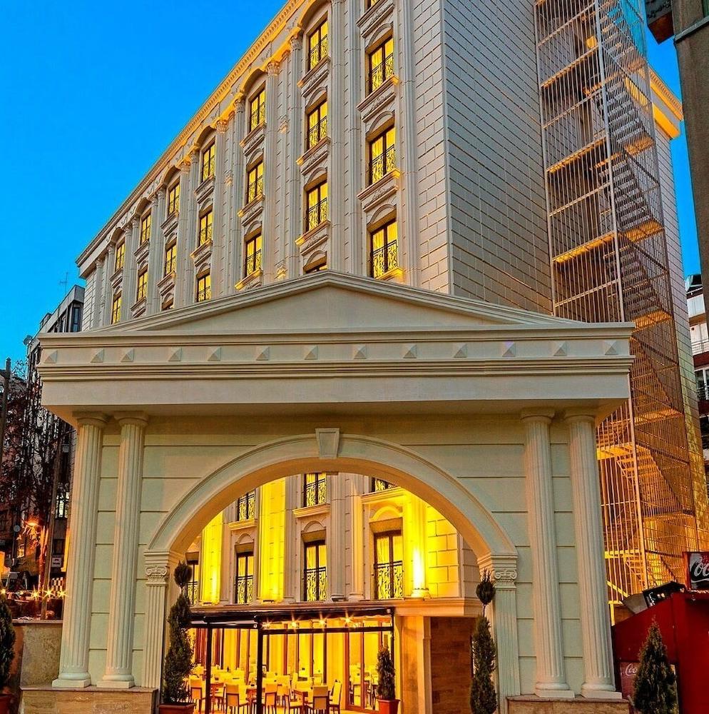 LAUSOS PALACE HOTEL — ISTANBUL