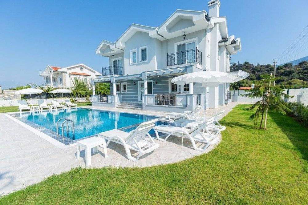 REMARKABLE 6-BED VILLA ZAMBAK DALYAN — DALYAN — fotografie hotel nr. 15
