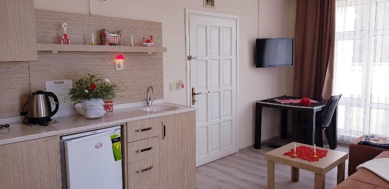 LARSENS SUIT HOTEL — ALANYA