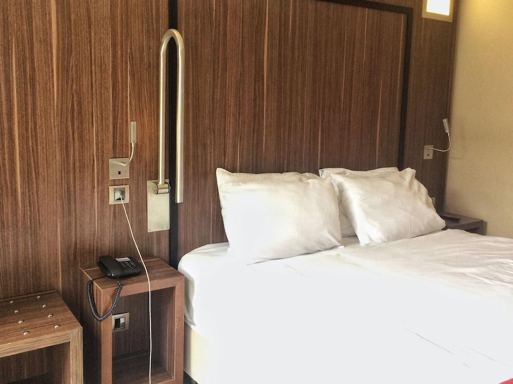 RAMADA ENCORE BY WYNDHAM IZMIR — IZMIR — fotografie hotel nr. 12
