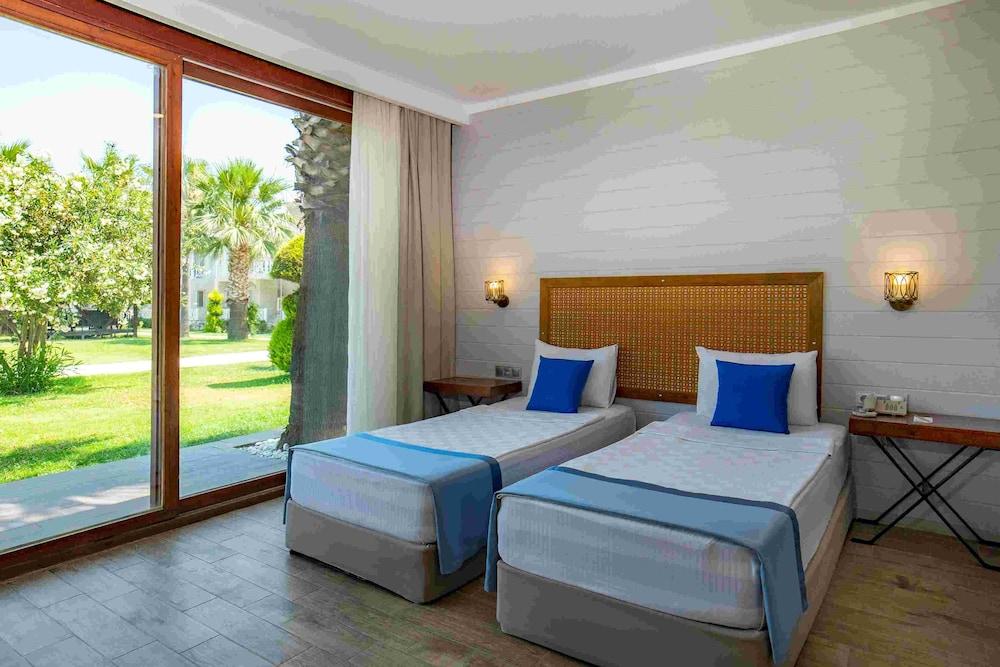 RISUS BEACH RESORT HOTEL — KUSADASI — фотография отеля №19