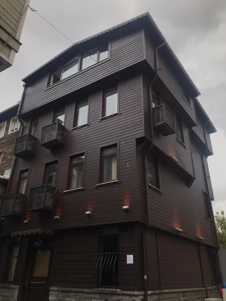 MUSK HOSTEL (ADULTS ONLY) — ISTANBUL